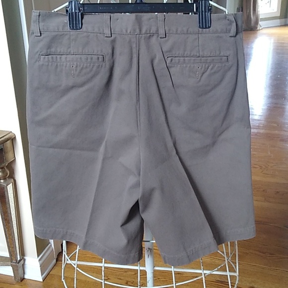 Evergreen Shorts - Picture 5 of 11